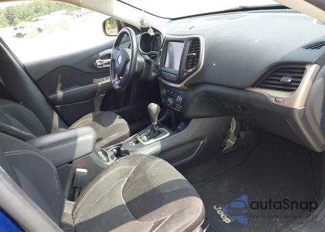 2015 Jeep Cherokee Latitude z USA, uszkodzony, nr VIN 1C4PJLCB9FW690072